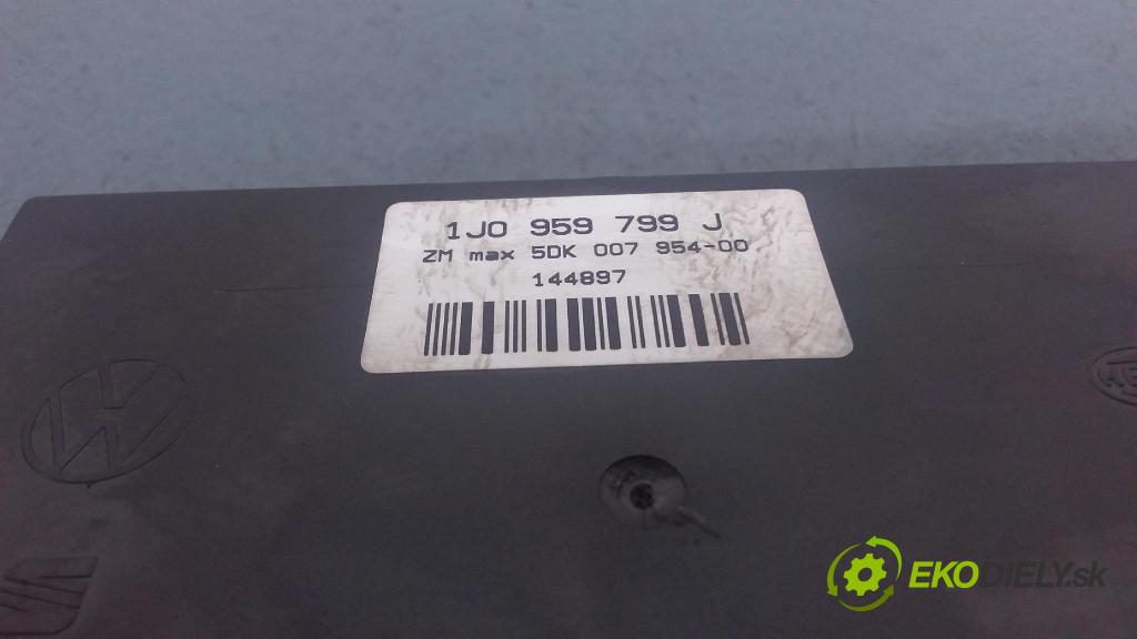 Volkswagen Passat 1997 riadiaca jednotka Komfortu 1J0959799J