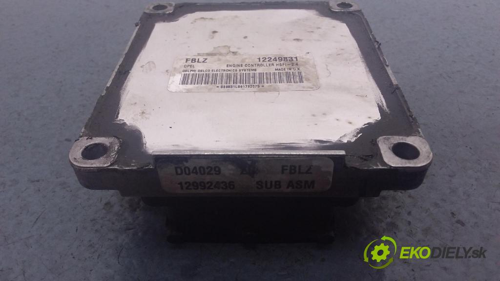 Opel Astra-g 2006 riadiaca jednotka Motor: 12249831