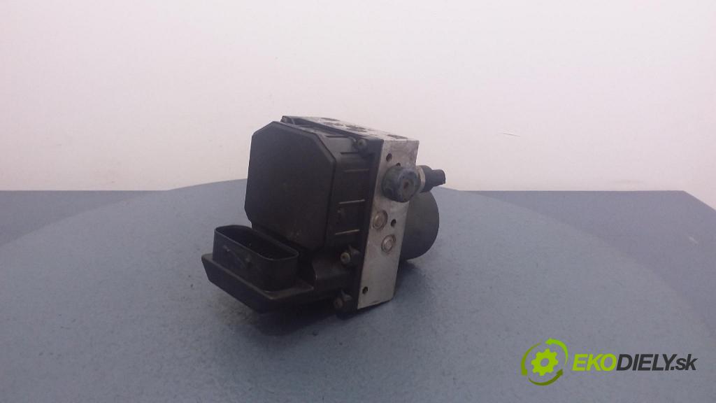 Audi A4 2003 čerpadlo ABS x 4B0614517G