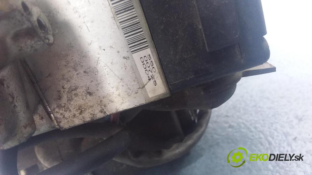 Mitsubishi Pajero 2000 čerpadlo ABS x 22P00007250111