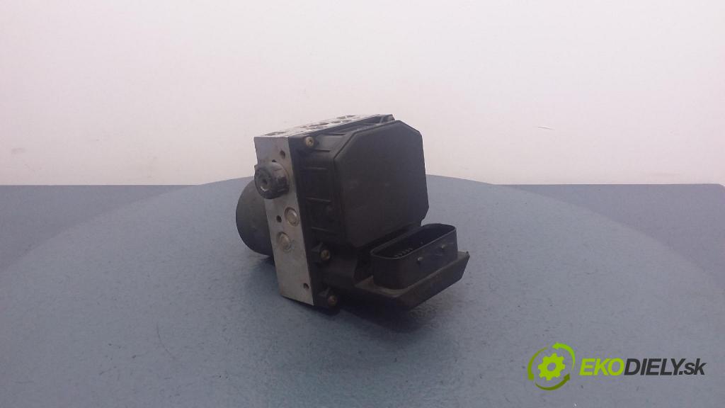 Audi A4 2003 čerpadlo ABS x 8E0614517