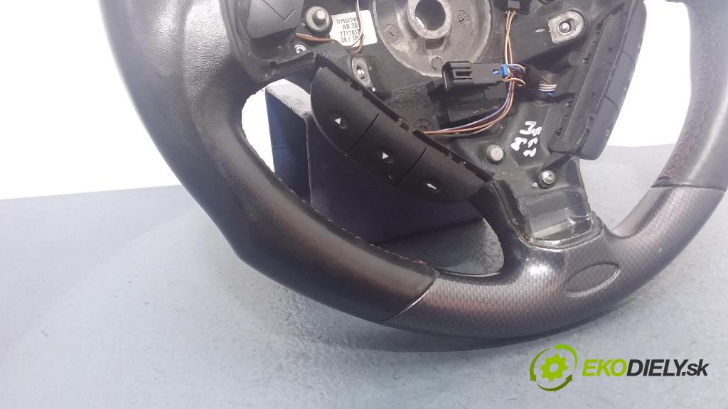 Opel Astra 2000 volant 77118121