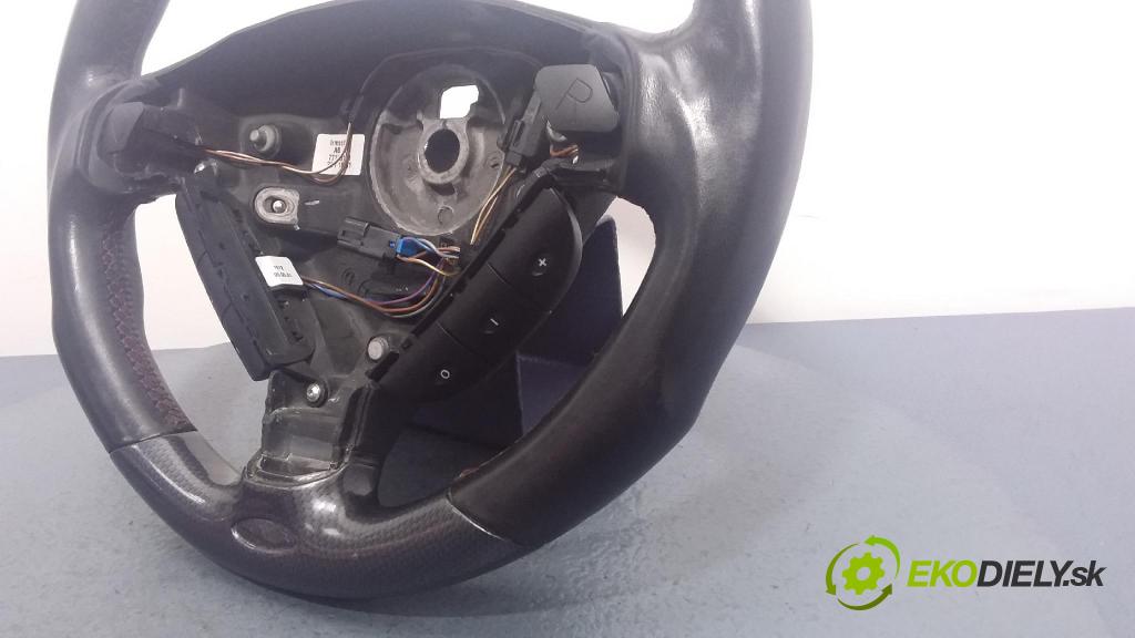 Opel Astra 2000 volant 77118121