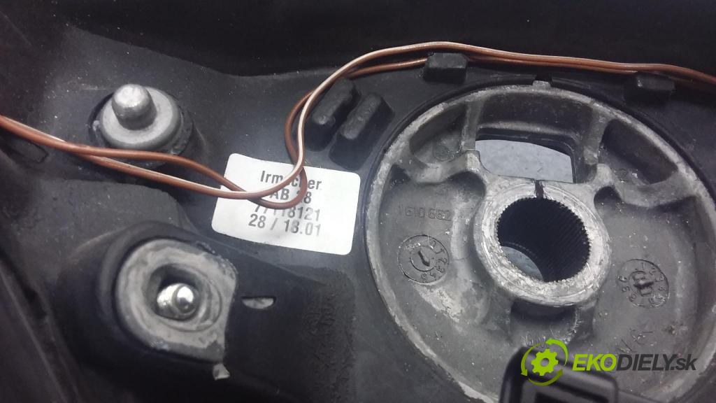 Opel Astra 2000 volant 77118121
