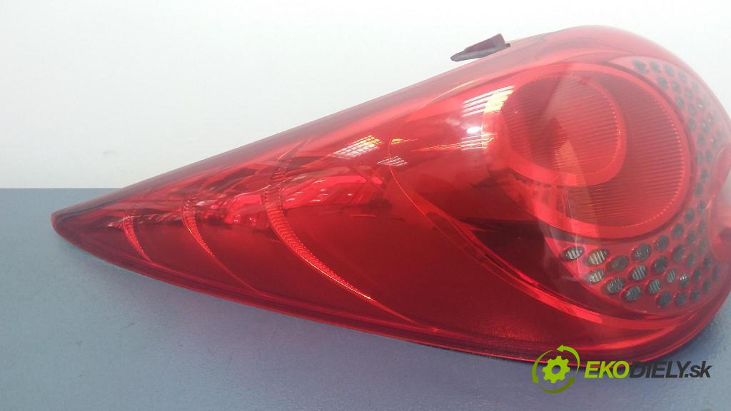 Peugeot 207 2007 světlo Zad: levá Mimo: 9680158080