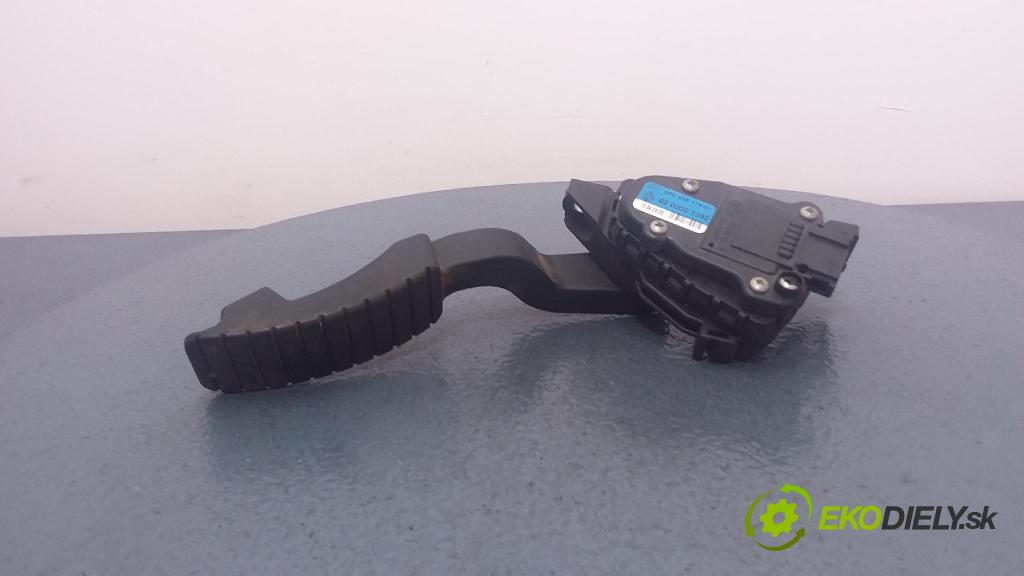 Renault Laguna 2005 pedal Plyn: 820003392