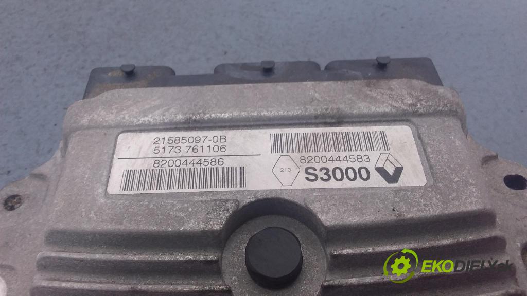 Renault Laguna 2005 riadiaca jednotka Motor: 8200444583