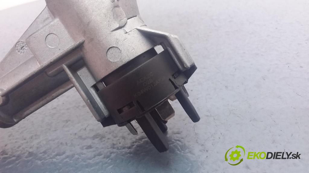 Audi 80 1994 Spínač zapalování. 893905851D