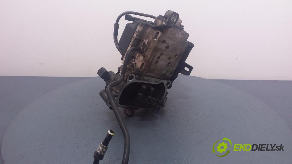 Citroen C4 picasso 2006 riadiaca jednotka skrine 9664870880