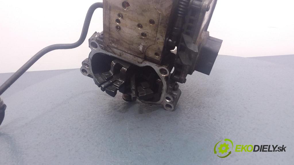 Citroen C4 picasso 2006 riadiaca jednotka skrine 9664870880