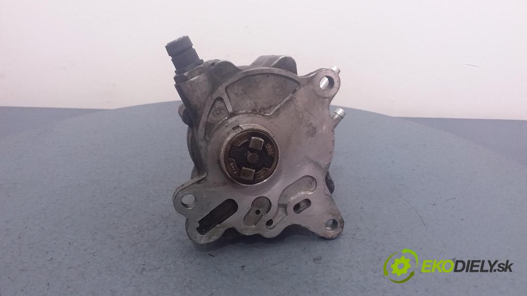 Volkswagen Touran 2004 čerpadlo vakuová 03G145209