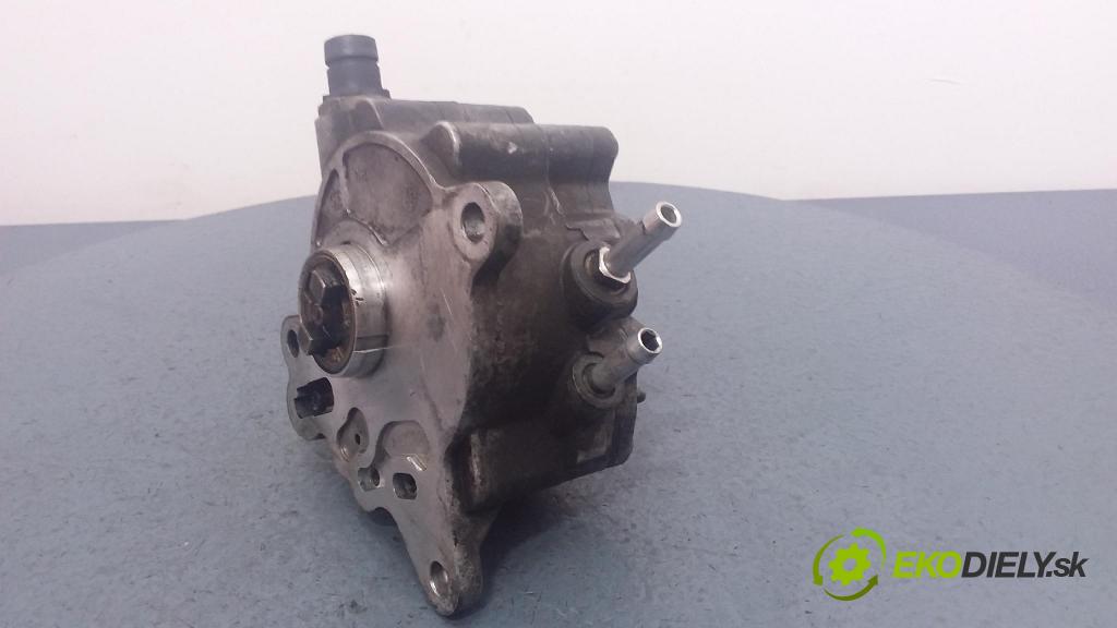 Volkswagen Touran 2004 čerpadlo vakuová 03G145209
