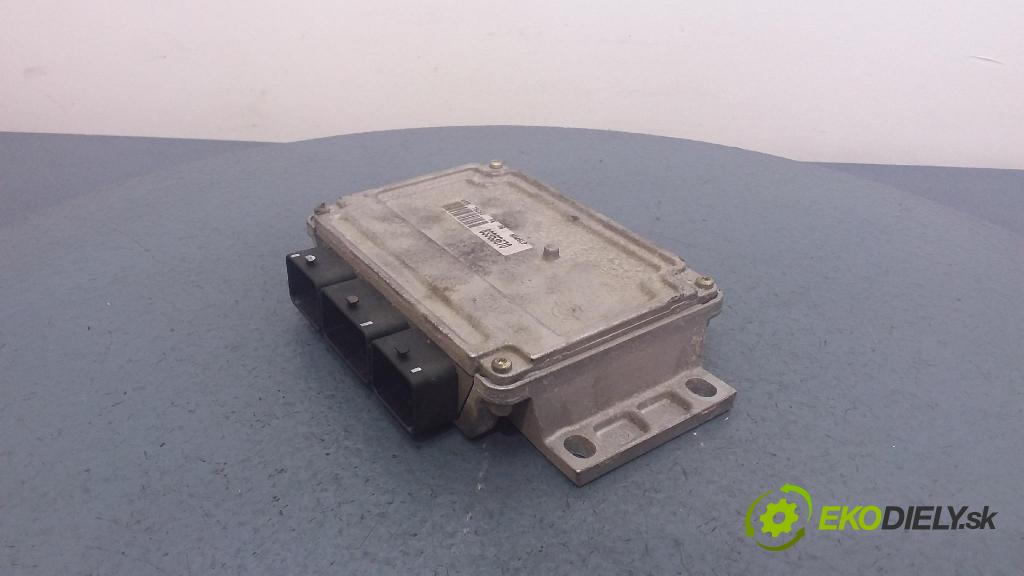 Peugeot 307 2004 riadiaca jednotka Motor: 9653044080