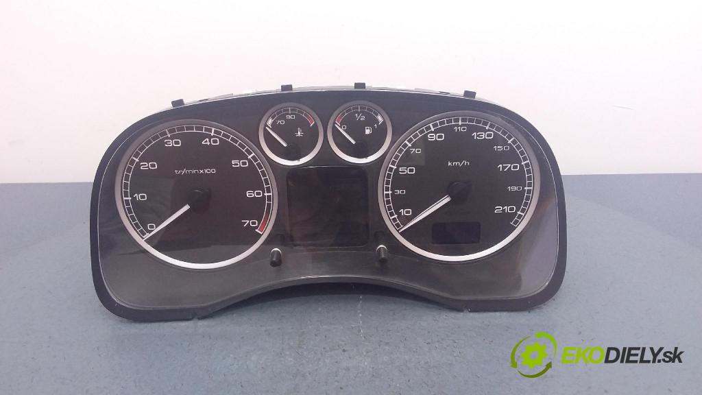 Peugeot 307 2004 prístrojovka/ budíky P9651299480