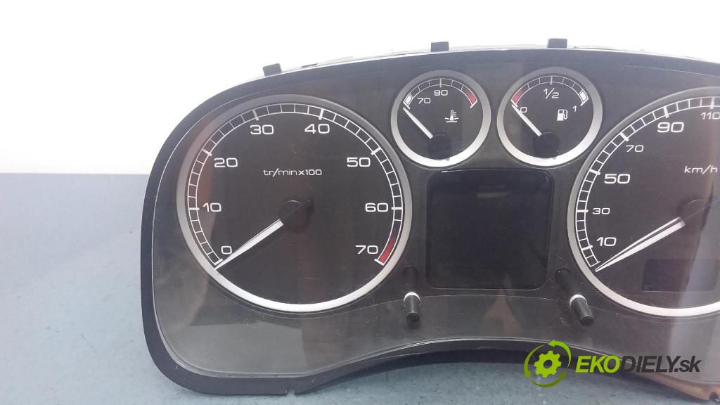 Peugeot 307 2004 prístrojovka/ budíky P9651299480