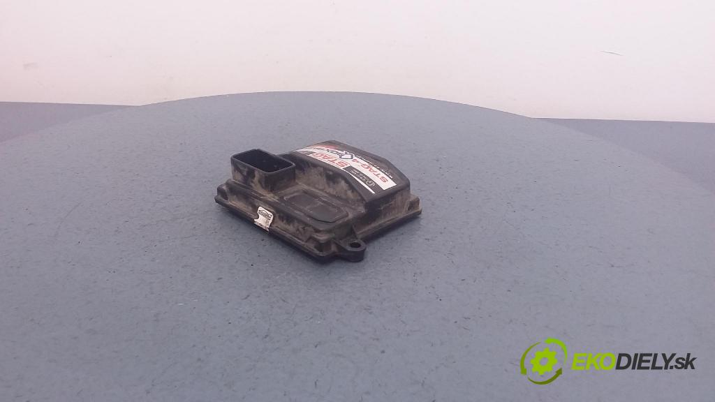 Peugeot 307 2004 řídící jednotka 67R-014903
