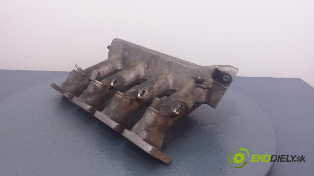 Volkswagen Jetta 2004 potrubí Sání: 06A133223CC