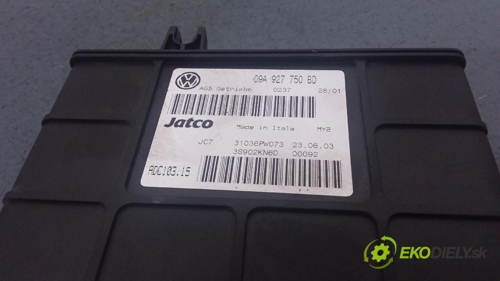 Volkswagen Jetta 2004 řídící jednotka Truhly: Ozubené kola: 09A927750BD