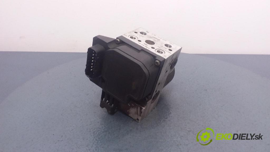 Audi Allroad 2000 čerpadlo ABS x 8E0614111T