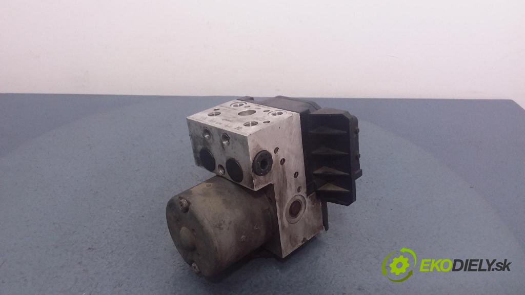 Audi Allroad 2000 čerpadlo ABS x 8E0614111T