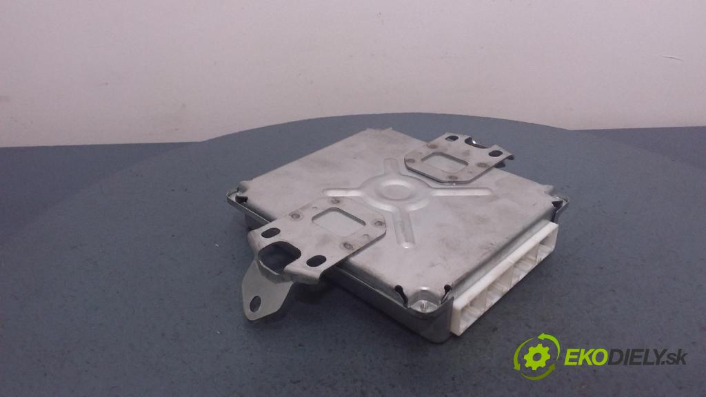 Subaru Impreza 2007 riadiaca jednotka Motor: 22611AL840