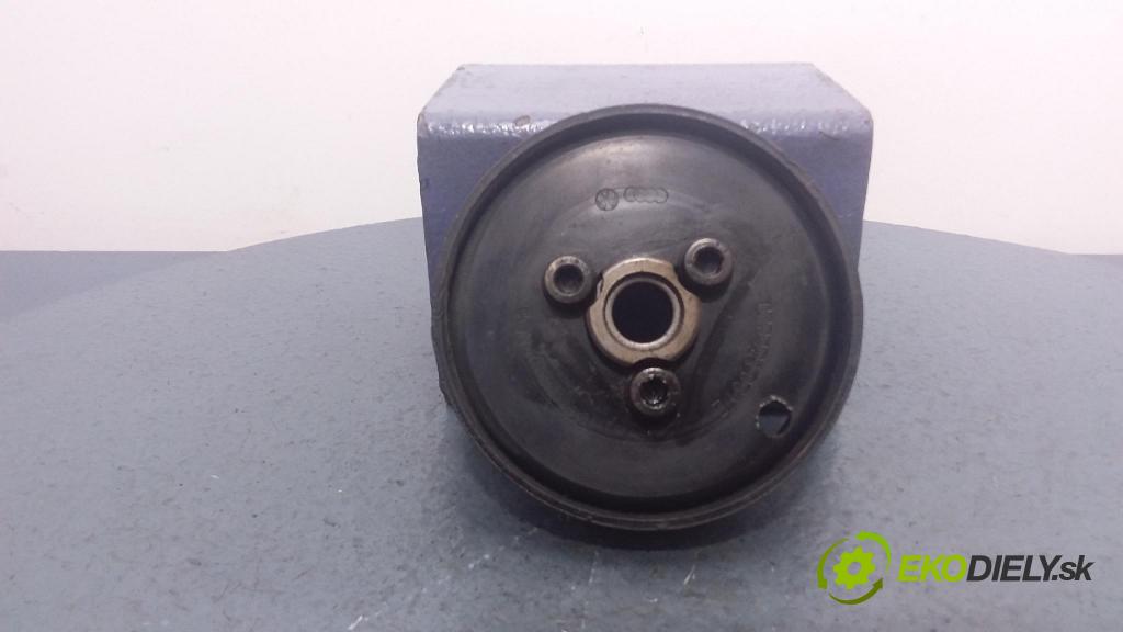 Volkswagen Passat 1995 kolo Pás 028121031E