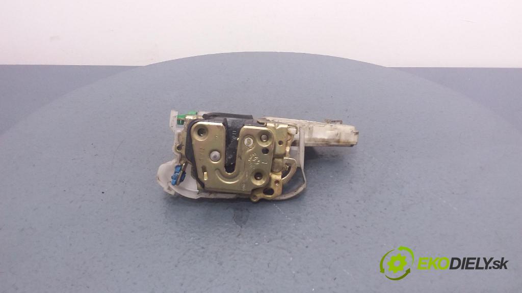 Subaru Impreza 2007 zámek dveře před Levý: 0892043-B