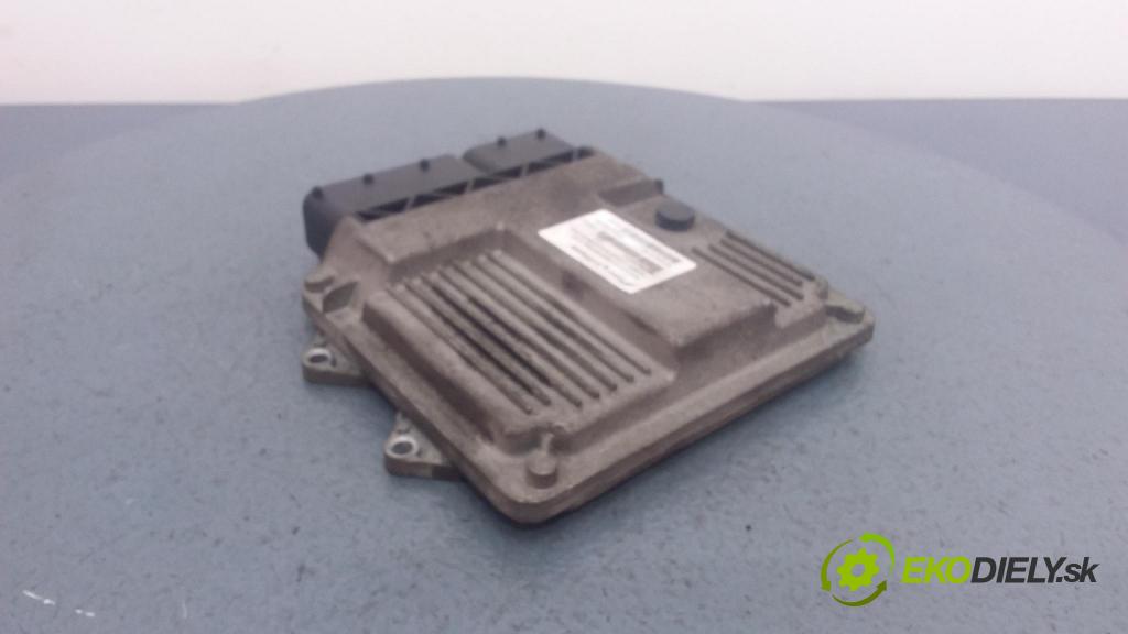 Fiat Panda van 2009 riadiaca jednotka Motor: 51775008