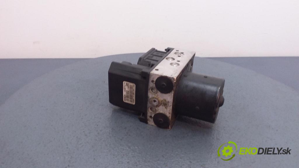 Volkswagen Polo 2002 čerpadlo ABS x 6Q0614417D