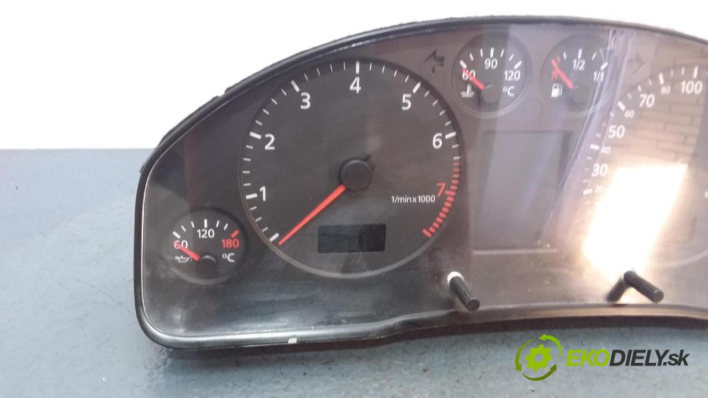 Audi A6 2001 Přístrojová deska 4B0920932R