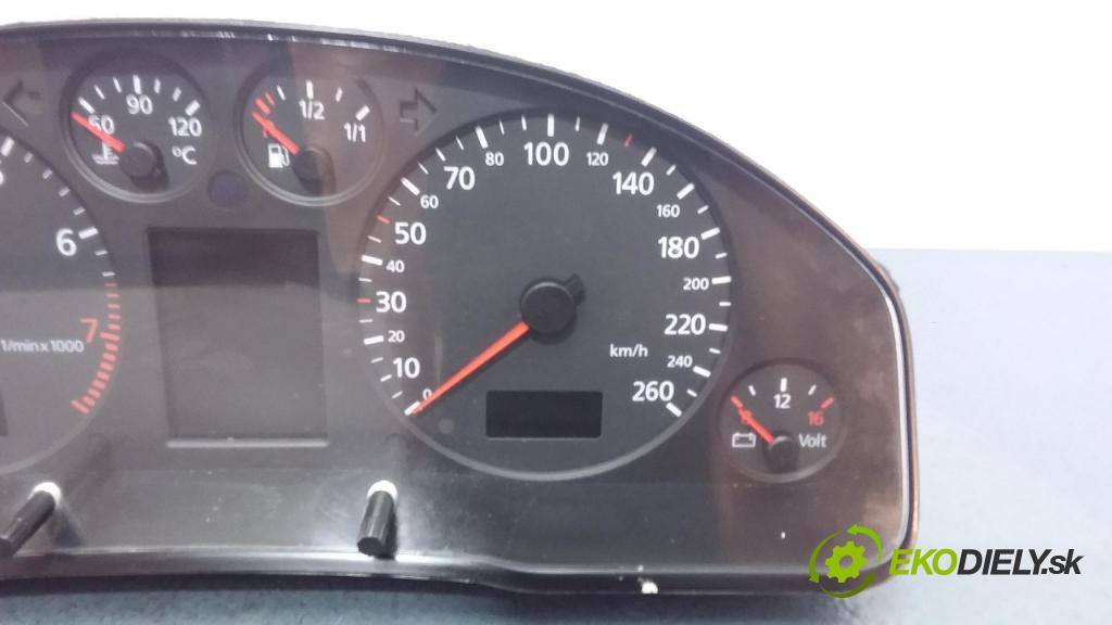 Audi A6 2001 Přístrojová deska 4B0920932R