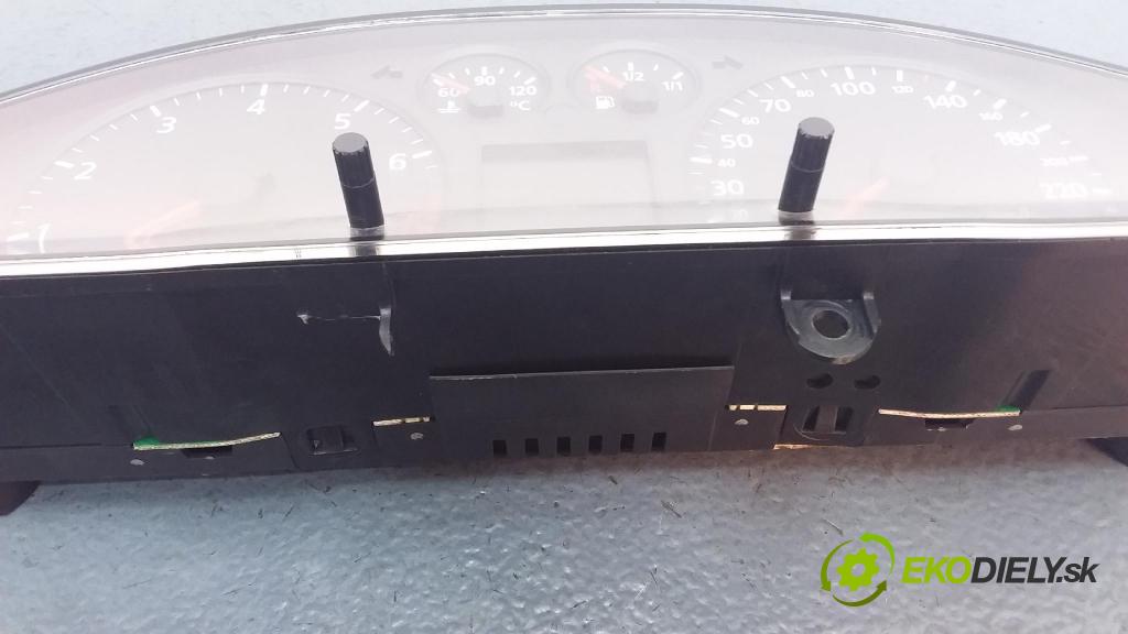 Audi A6 2001 Přístrojová deska 4B0920932R