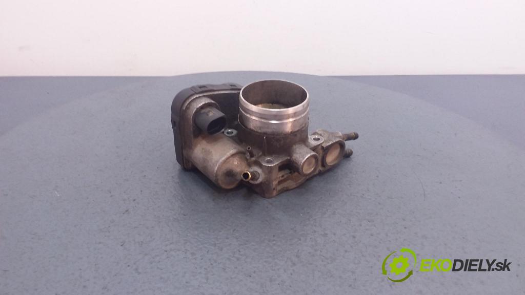 Audi A4 1999 škrticí klapka 06B133062F
