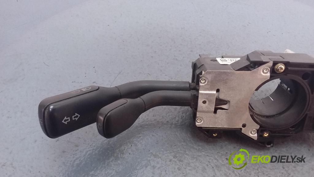 Audi A4 1999 Přepínač Komplex: 4D0953513D