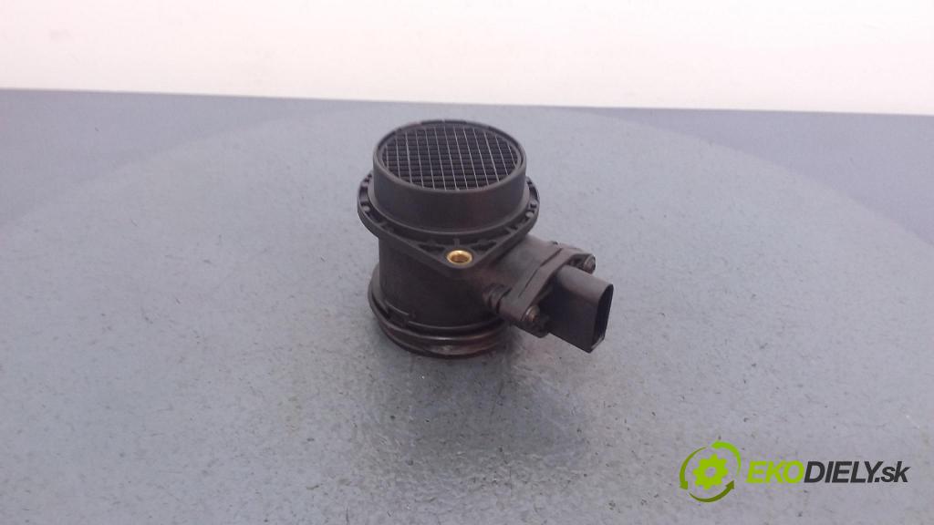 Audi A6 1999 váha vzduchu 06A906461D