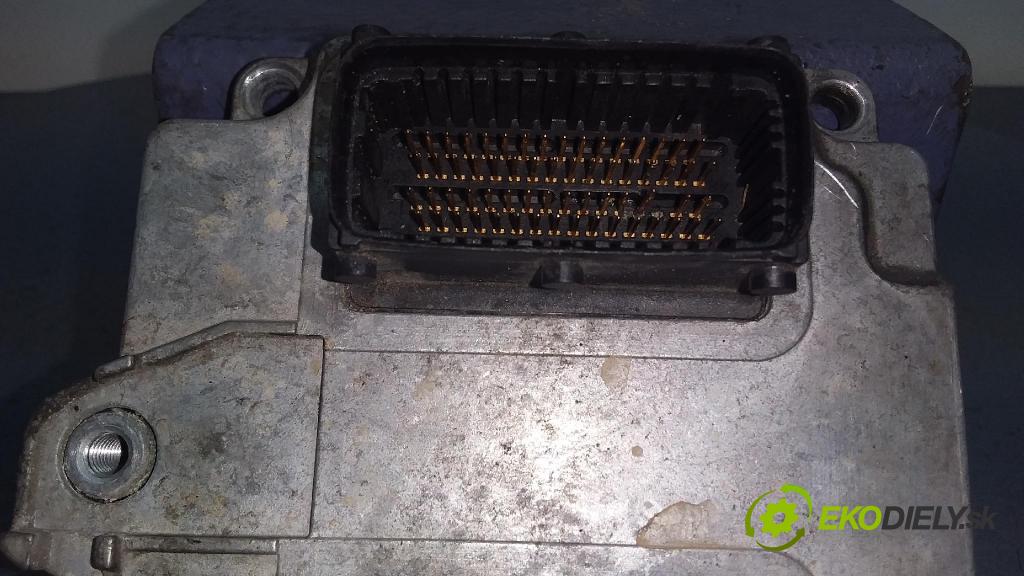 Opel Vectra-c 2003 riadiaca jednotka Motor: 55354380