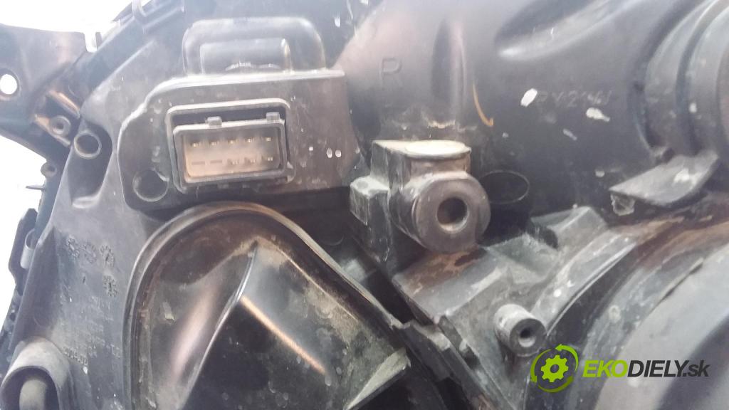 Opel Vectra-c 2003 světlo v pravo: 08-442-1129R
