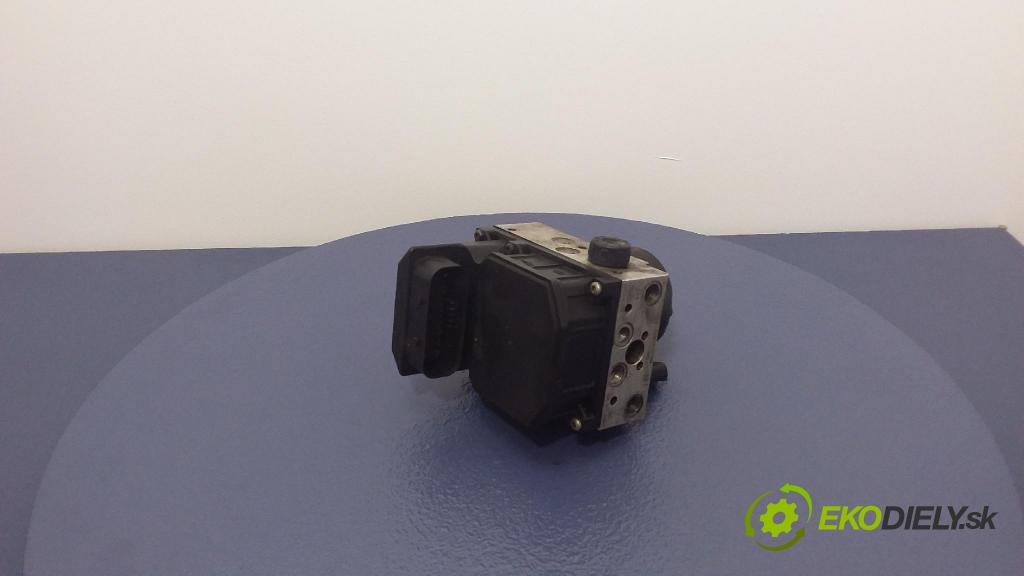 Audi A4 2001 čerpadlo ABS x 8E0614517