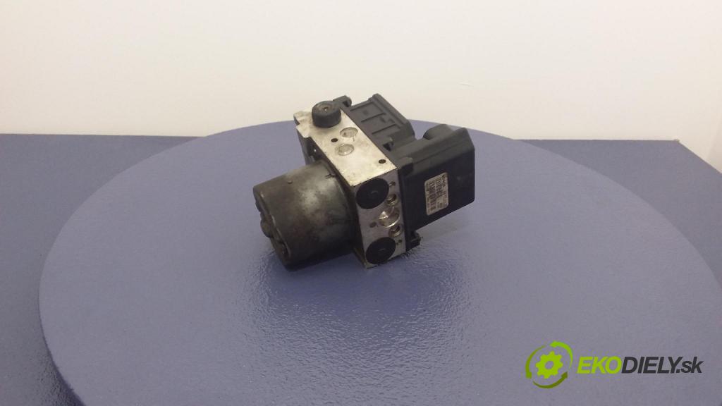 Audi A4 2001 čerpadlo ABS x 8E0614517