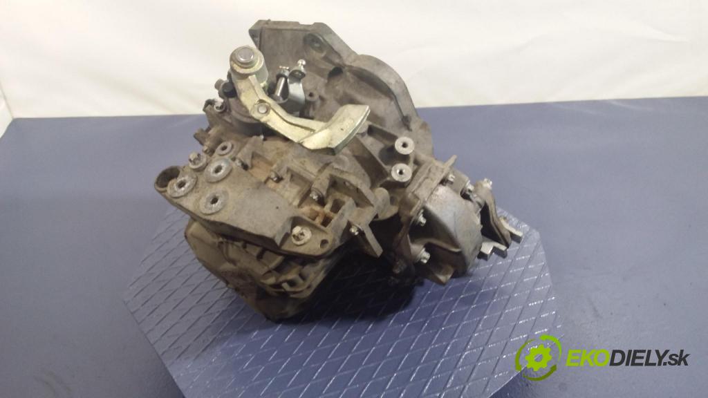 Opel Corsa 2006 převodovka Ozubené kola: Manualna 55192042 M32