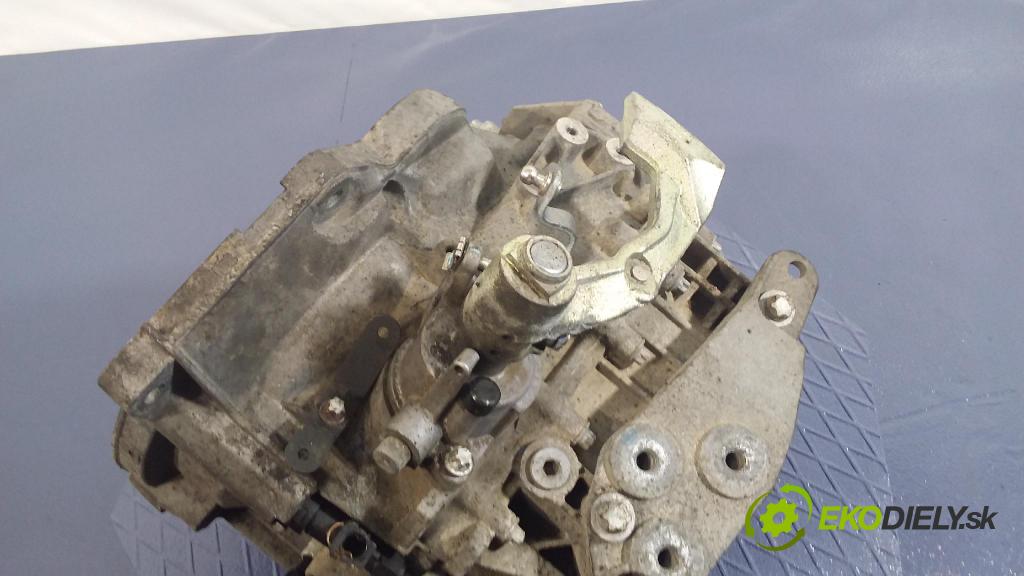 Opel Corsa 2006 převodovka Ozubené kola: Manualna 55192042 M32