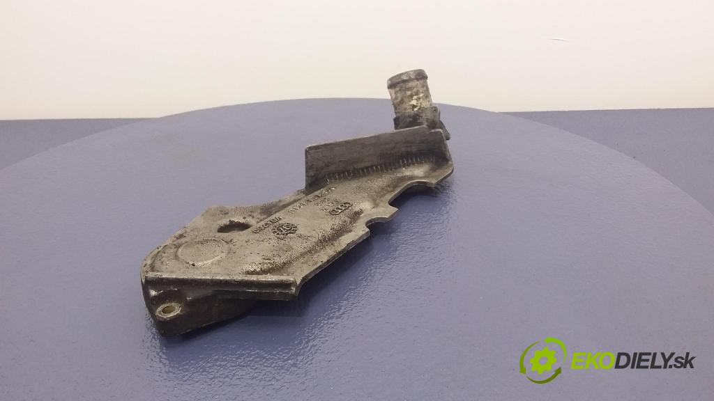 Audi A6 1997 Termostat 078121121J