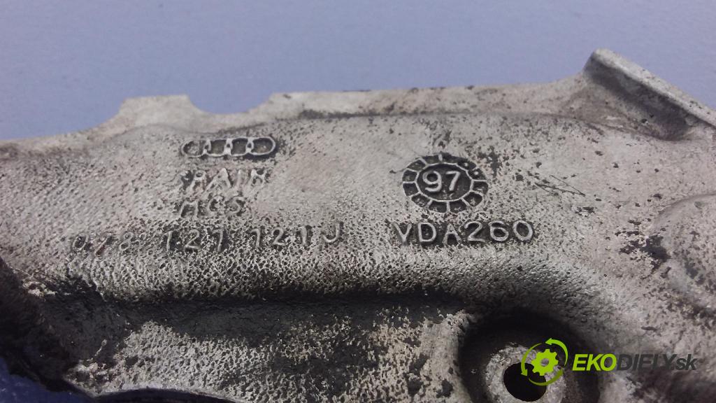 Audi A6 1997 Termostat 078121121J