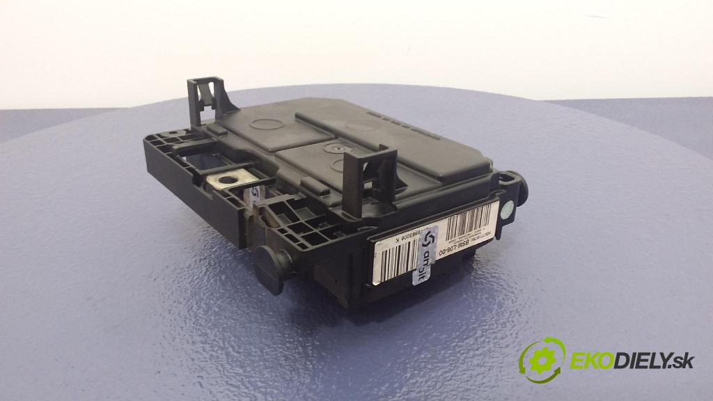 Citroen C5 2005 skříňka Pojistky 9657718780