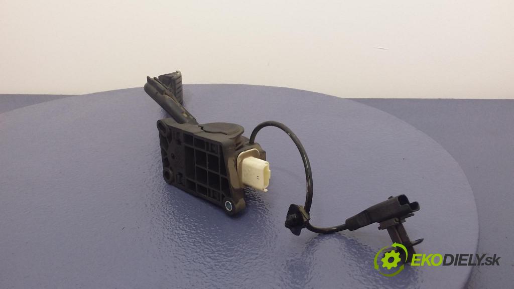 Citroen C5 2005 pedal Plyn: 9650341780