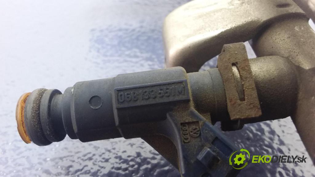 Audi A6 2002 lišta Zásobování 06B133551M
