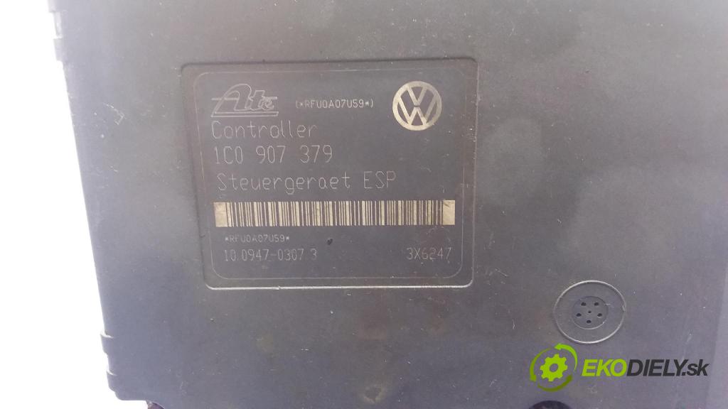 Volkswagen Golf 2000 čerpadlo ABS x 1C0907379