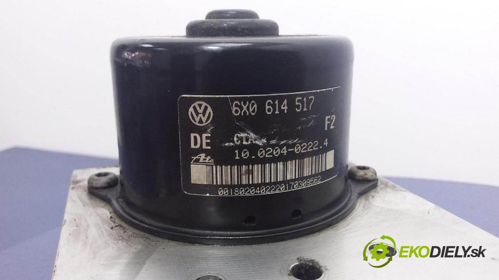 Volkswagen Golf 2000 čerpadlo ABS x 1C0907379