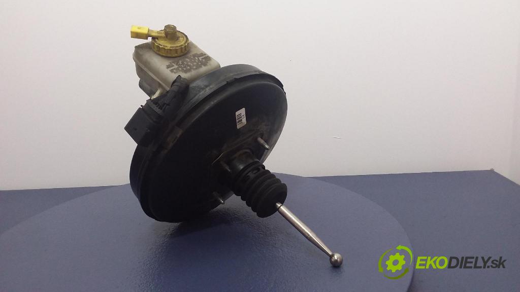 Volkswagen Golf 2000 servo Brzdní: 1J1614205