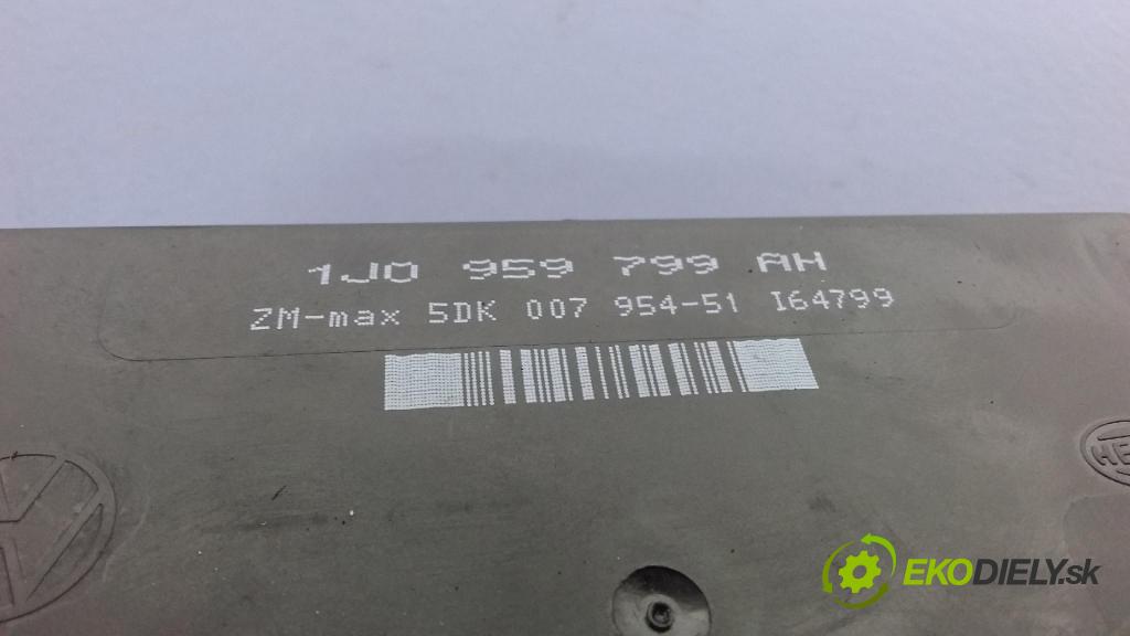 Volkswagen Passat 2001 řídící jednotka Komfortu 1J0959799AH
